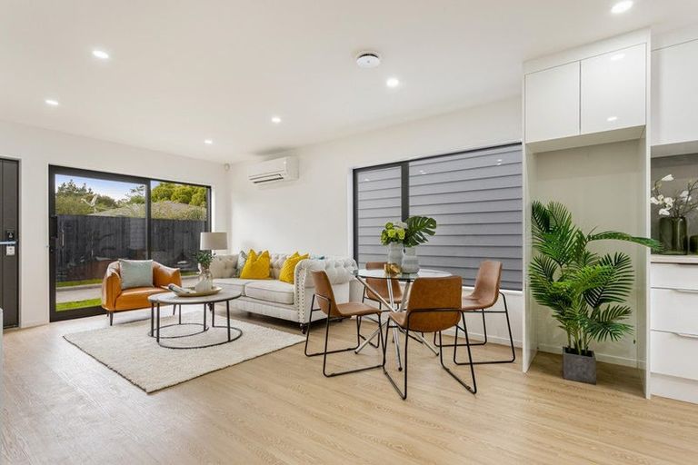 Photo of property in 4/20 Metcalfe Road, Ranui, Auckland, 0612