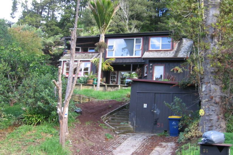 Photo of property in 51 Sylvan Valley Avenue, Titirangi, Auckland, 0604