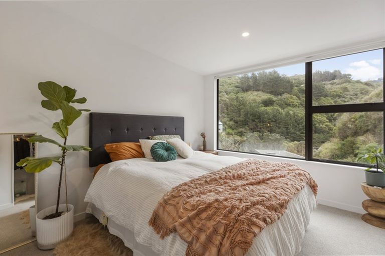 Photo of property in 57 Rua Kai Way, Brooklyn, Wellington, 6021