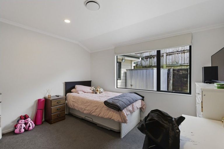 Photo of property in 5 Rotokare Crescent, Whalers Gate, New Plymouth, 4310