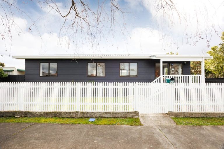 Photo of property in 57a Benmore Avenue, Cloverlea, Palmerston North, 4412
