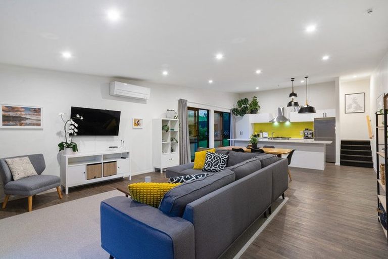 Photo of property in 26 Arataki Views Way, Glen Eden, Auckland, 0602
