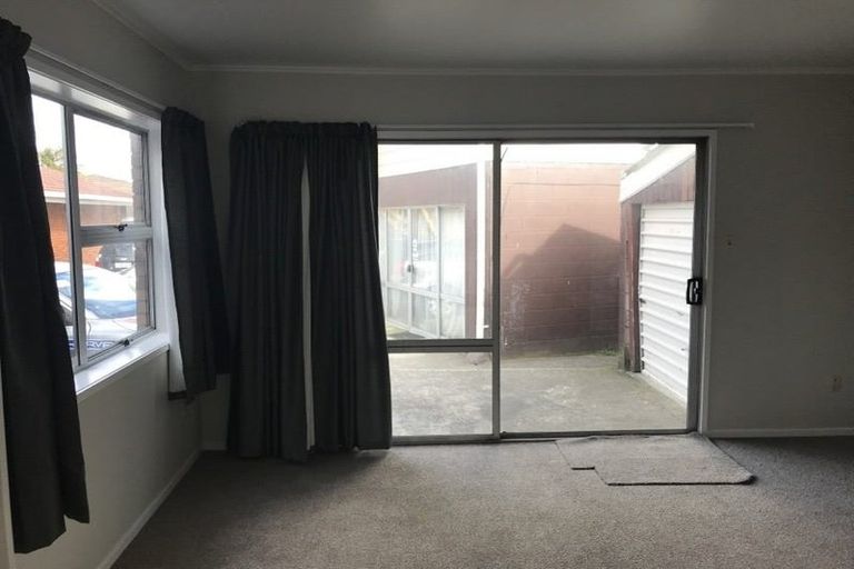 Photo of property in 2/12 Ingram Street, Papakura, 2110