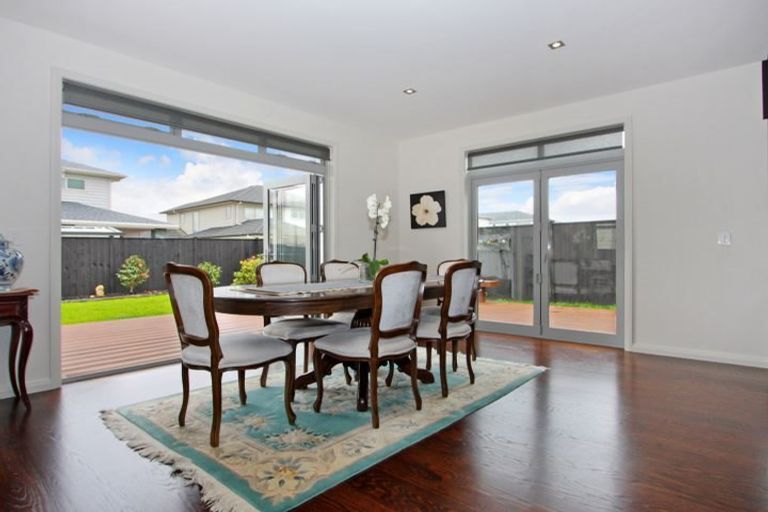 Photo of property in 303 Harbourside Drive, Karaka, Papakura, 2113