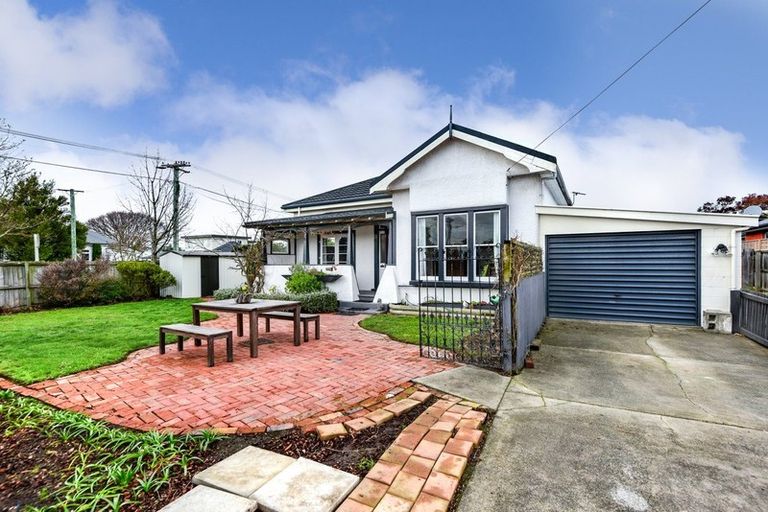 Photo of property in 96 Somerfield Street, Somerfield, Christchurch, 8024
