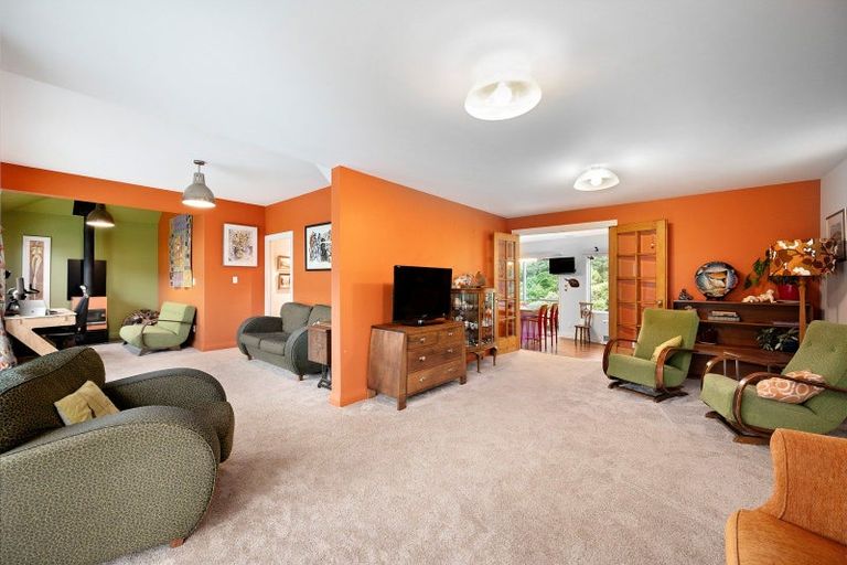 Photo of property in 38 Happy Valley Road, Owhiro Bay, Wellington, 6023