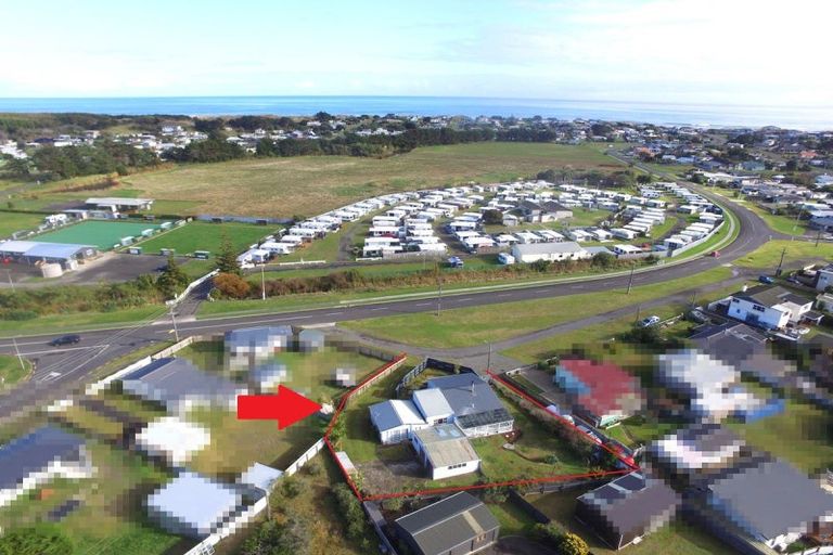 Photo of property in 23 Nash Parade, Foxton Beach, Foxton, 4815