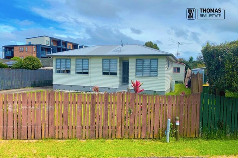 Photo of property in 12 Miami Street, Mangere East, Auckland, 2024