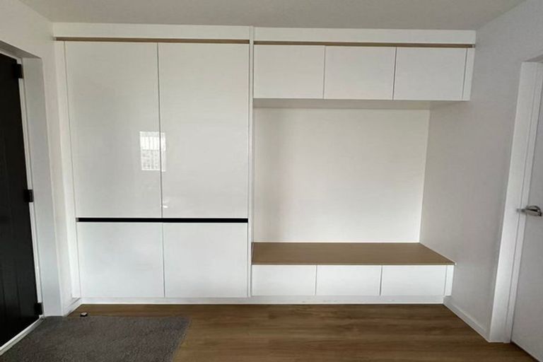 Photo of property in 20a Edwards Avenue, Henderson, Auckland, 0610