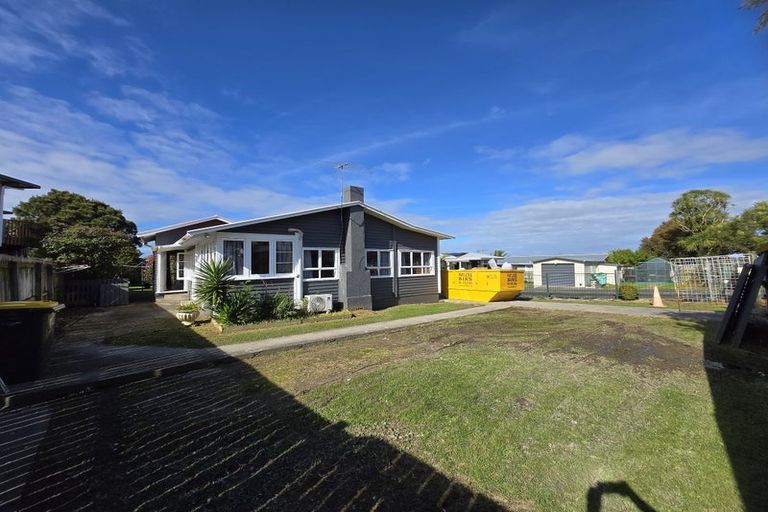 Photo of property in 40 Evans Road, Weymouth, Auckland, 2103