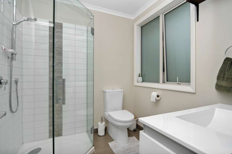 Photo of property in 96 Brougham Street, Westport, 7825