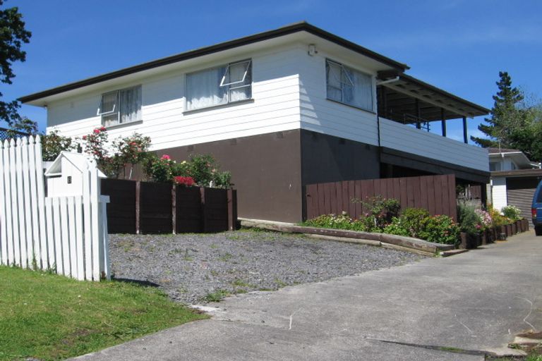 Photo of property in 6 Beaufort Place, Papatoetoe, Auckland, 2025