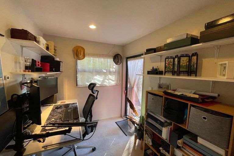 Photo of property in 2a Donald Crescent, Karori, Wellington, 6012