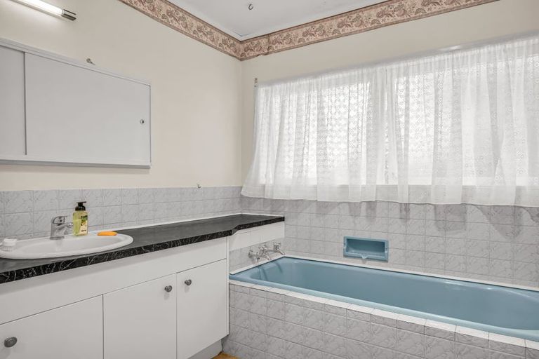 Photo of property in 22 Magnolia Avenue, Opaheke, Papakura, 2113