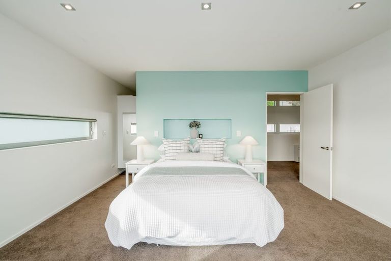 Photo of property in 6 Yelverton Place, Huntsbury, Christchurch, 8022