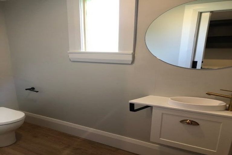 Photo of property in 207 Weston Road, St Albans, Christchurch, 8052