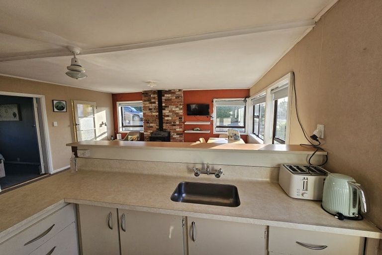 Photo of property in 7 Kowhai Street, Kaka Point, Balclutha, 9271