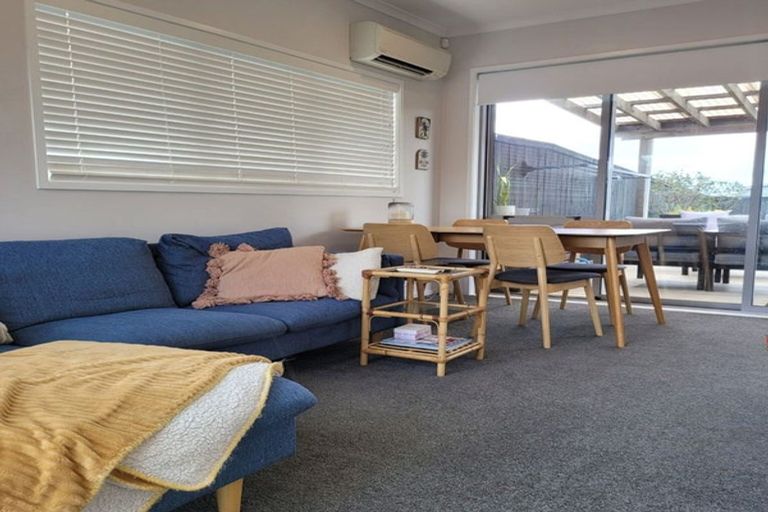 Photo of property in 24 Station Street, Hobsonville, Auckland, 0616