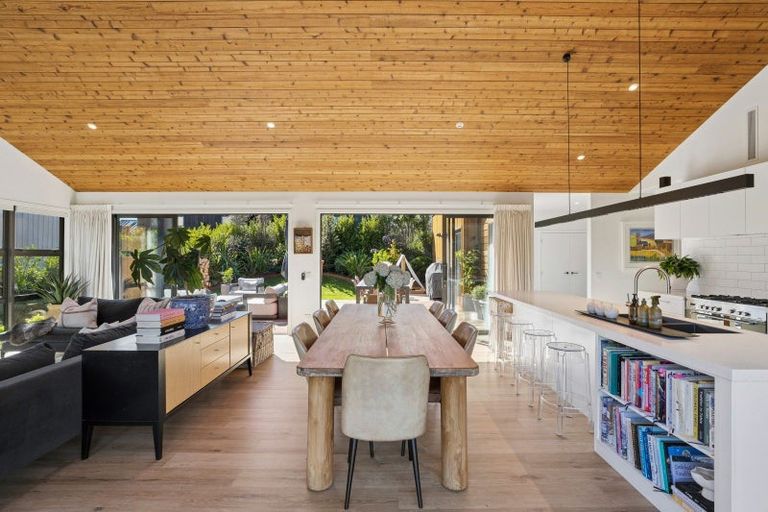 Photo of property in 4 Durness Court, Jacks Point, Queenstown, 9371