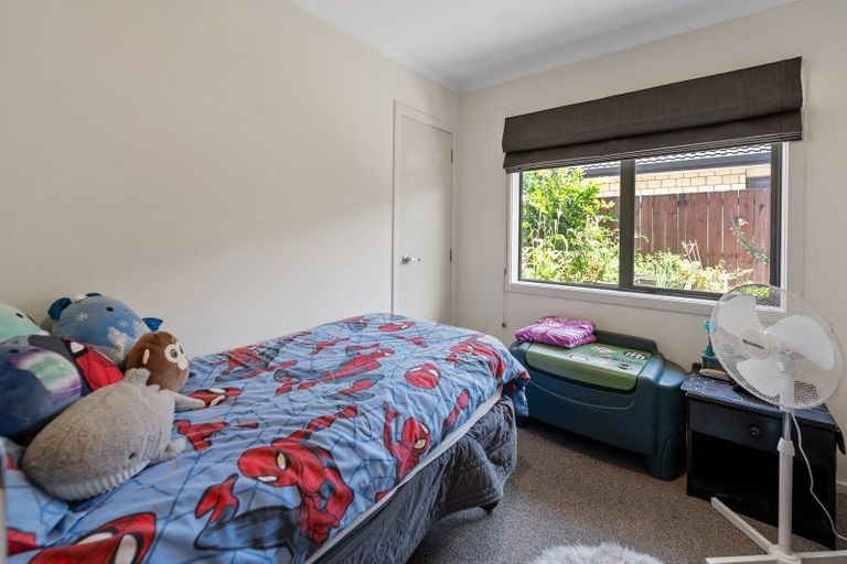 Photo of property in 2 Shaun Close, Papamoa Beach, Papamoa, 3118