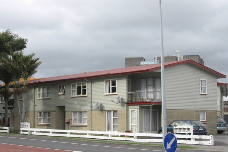 Photo of property in 7/168 Kings Crescent, Hutt Central, Lower Hutt, 5010