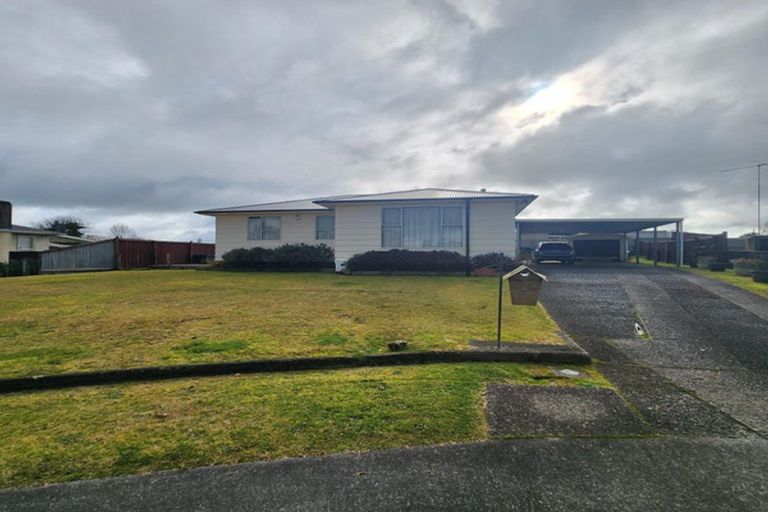 Photo of property in 4 Montrose Place, Tokoroa, 3420