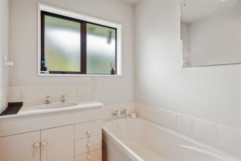 Photo of property in 27 Sheats Road, West Eyreton, Rangiora, 7475