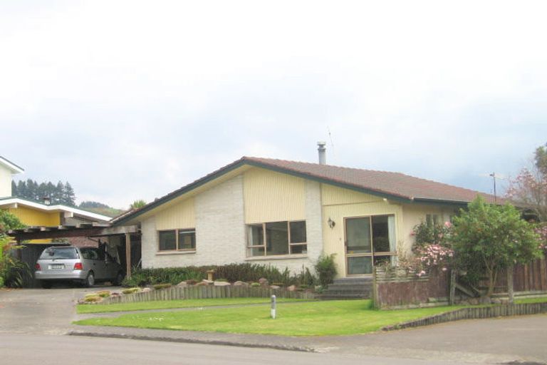 Photo of property in 13 Hapi Street, Pomare, Rotorua, 3015