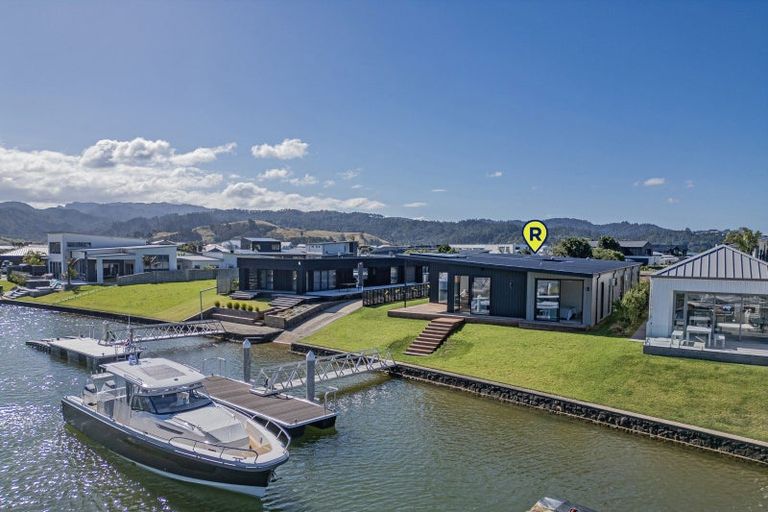 Photo of property in 133 Motu Grande, Pauanui, Hikuai, 3579