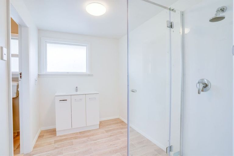 Photo of property in 129 Springs Road, Hornby, Christchurch, 8042