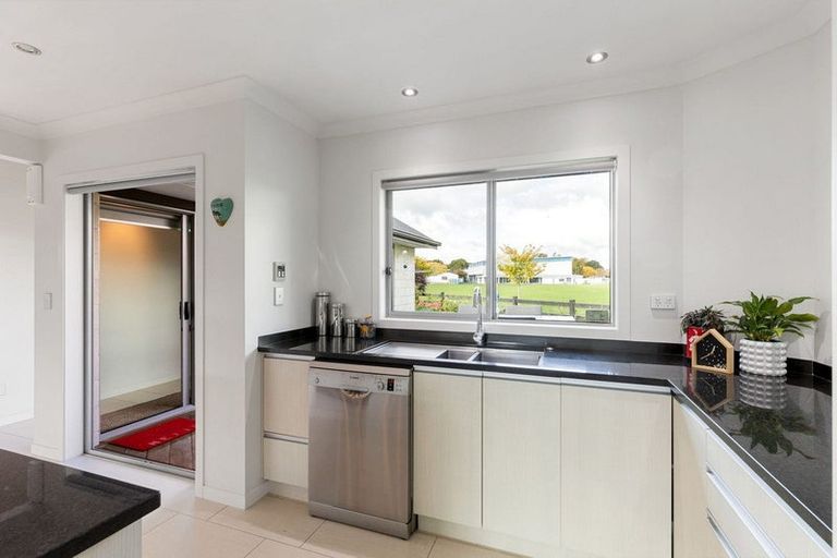 Photo of property in 23 Brancaster Place, Cambridge, 3434