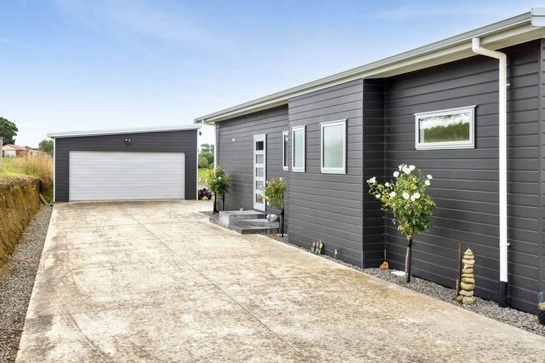 Photo of property in 25c Mason Road, Hawera, 4674