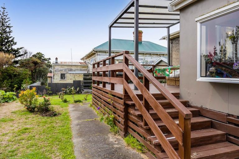 Photo of property in 30 Leicester Street, Patea, 4520