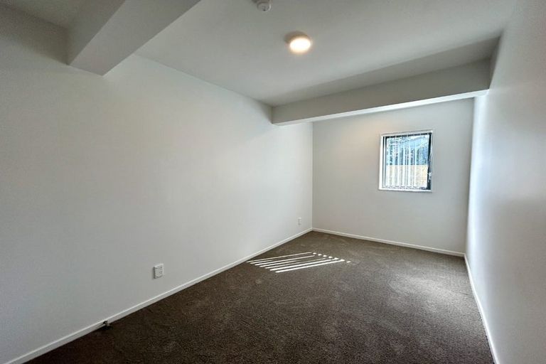 Photo of property in 66 Casuarina Road, Half Moon Bay, Auckland, 2012