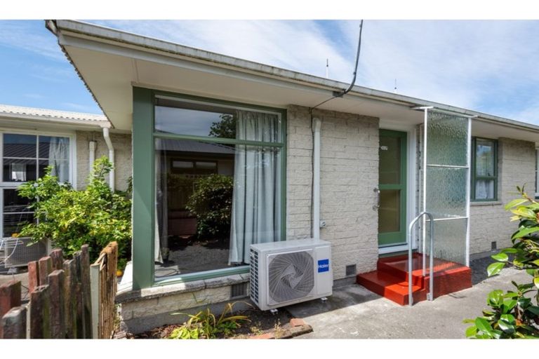 Photo of property in 4/225 Edgeware Road, Edgeware, Christchurch, 8013