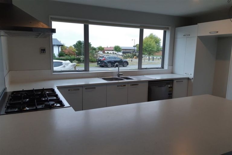 Photo of property in 41 Carradale Avenue, Broomfield, Christchurch, 8042