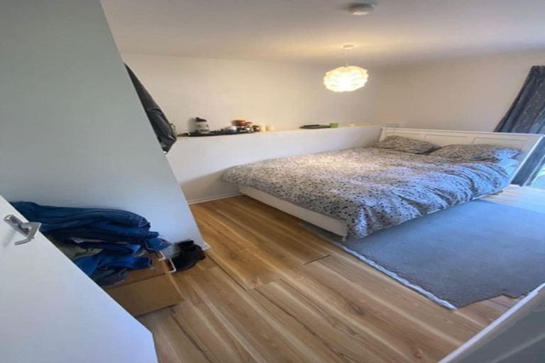 Photo of property in 19 Thurleigh Grove, Karori, Wellington, 6012