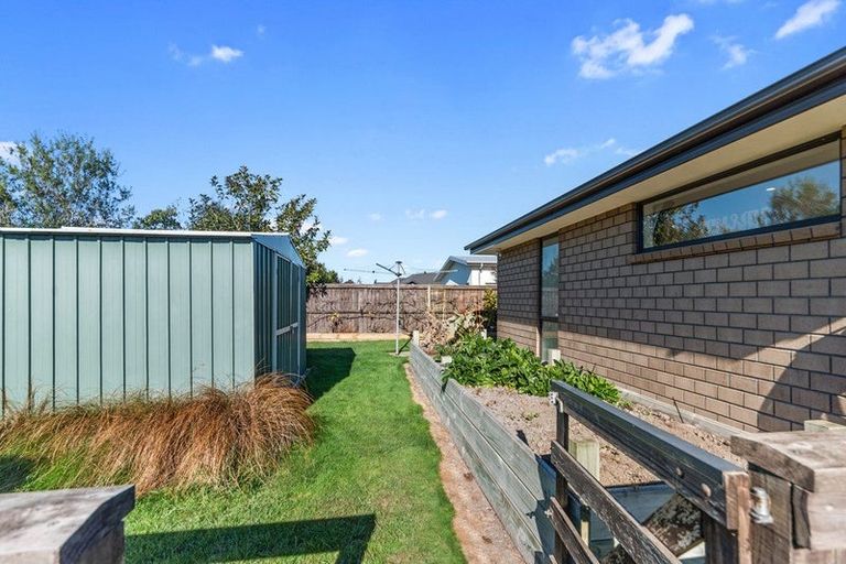 Photo of property in 19 Wakeman Way, Kaiapoi, 7630