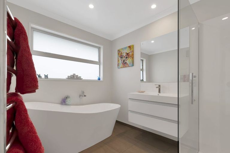 Photo of property in 12 Lewis Close, Rangiora, 7400