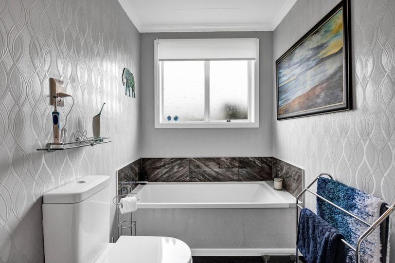 Photo of property in 33 Seyton Street, Stratford, 4332