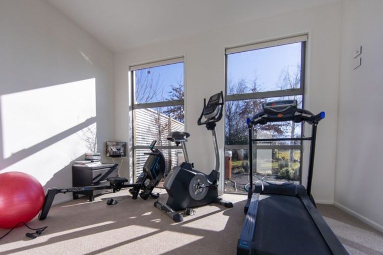 Photo of property in 17 Mountain View Drive, Wanaka, 9382