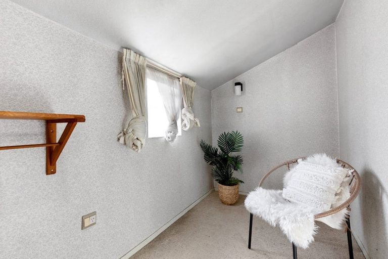 Photo of property in 37 Somerset Crescent, Spreydon, Christchurch, 8024