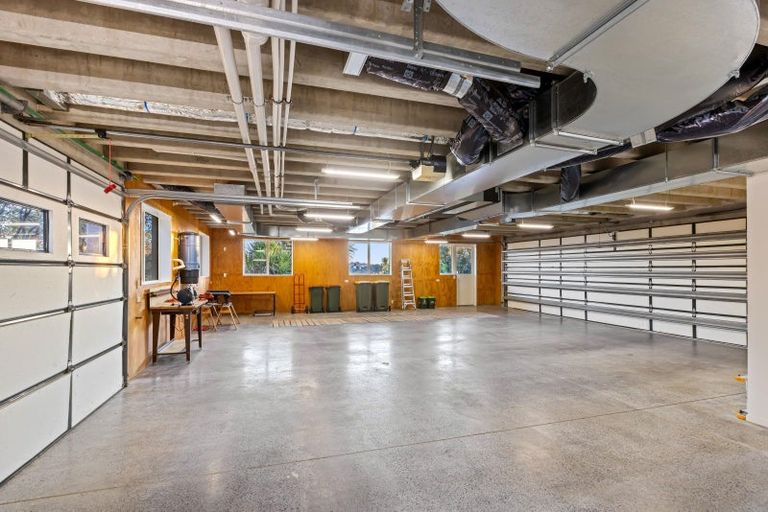 Photo of property in 52 Beauvoir Avenue, Matakatia, Whangaparaoa, 0930