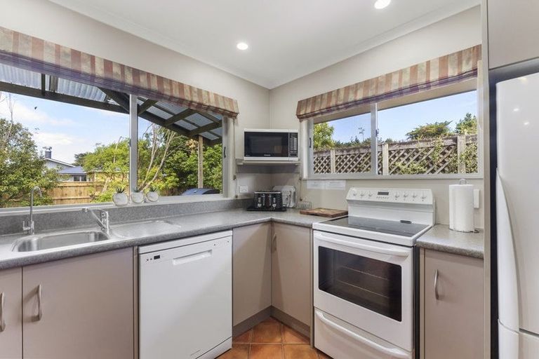 Photo of property in 6 Cousins Avenue East, Foxton Beach, Foxton, 4815