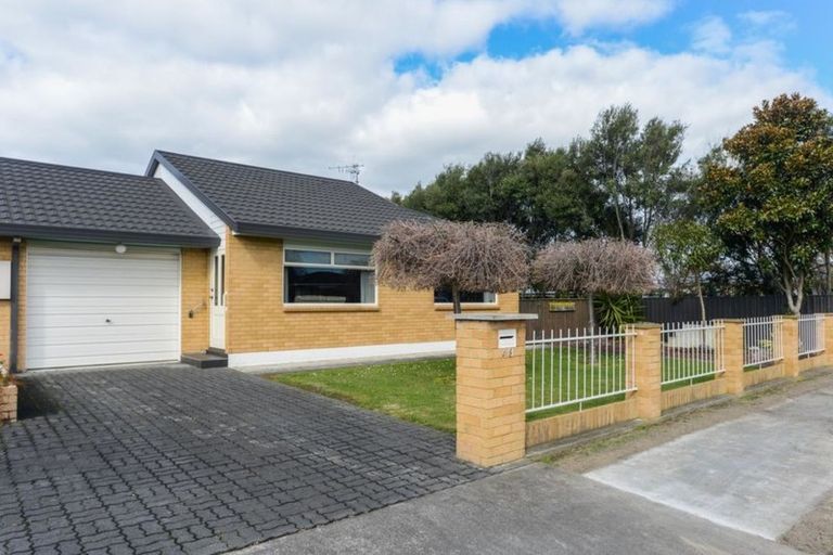 Photo of property in 4b Gow Street, Waipukurau, 4200