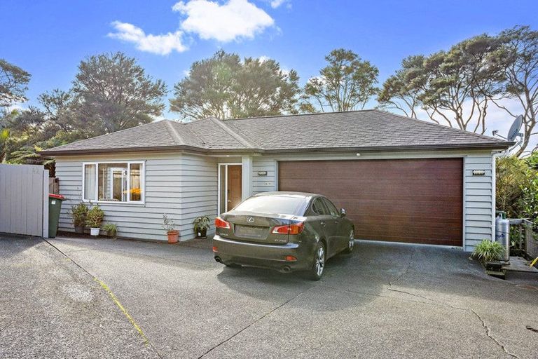 Photo of property in 40h Konini Road, Titirangi, Auckland, 0604