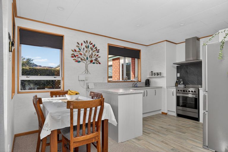 Photo of property in 1 Finlay Street, Alexandra, 9320