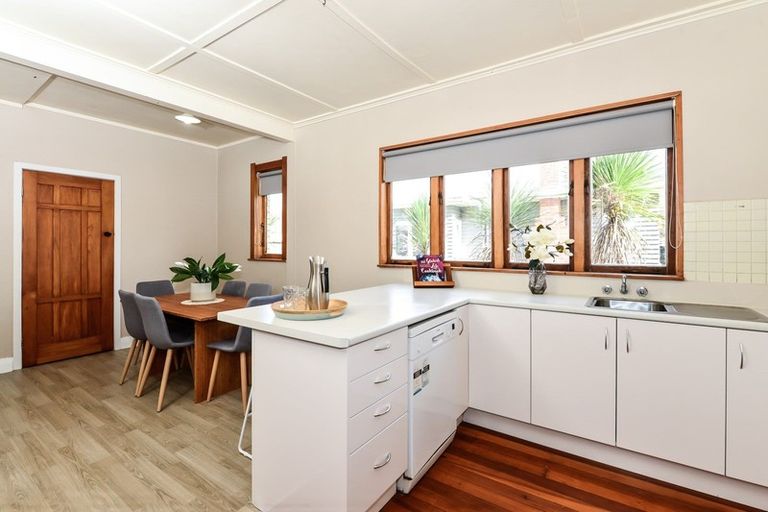 Photo of property in 92 Naylor Street, Hamilton East, Hamilton, 3216