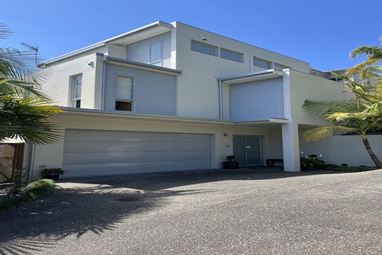 Photo of property in 119a Beach Road, Castor Bay, Auckland, 0620