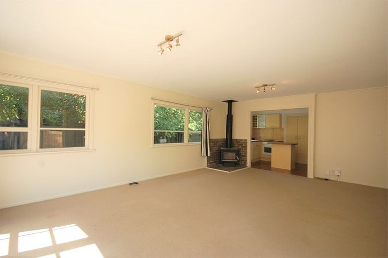 Photo of property in 1 Renata Crescent, Te Atatu Peninsula, Auckland, 0610